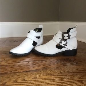 White ankle booties/shoes